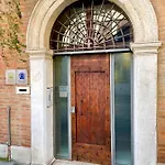Alkimia Smart Bed & Breakfast 4*