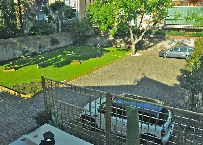 לינה וארוחת בוקר Alkimia Smart פררה