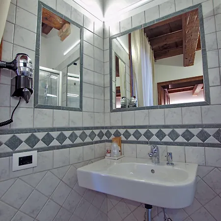 فندق مبيت وإفطار Alkimia Smart 4*